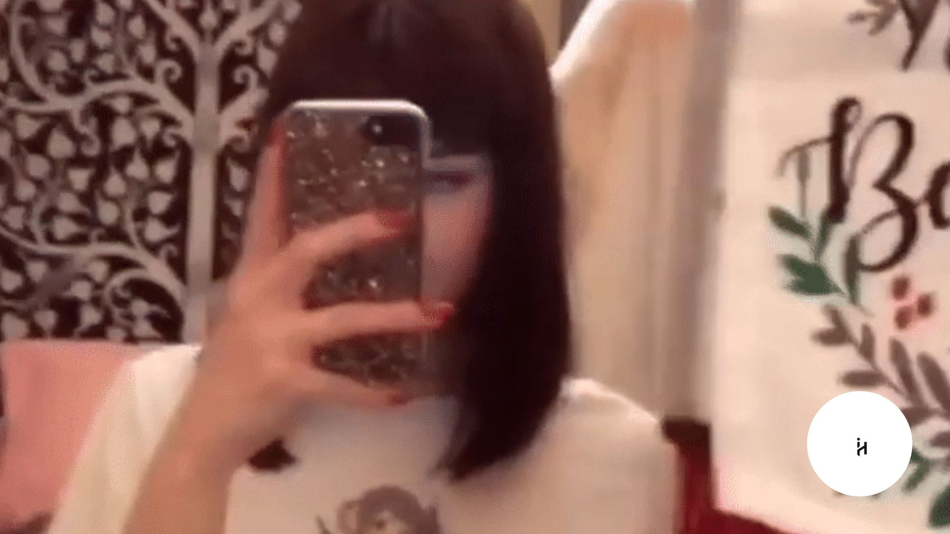Gawr Gura Face Reveal