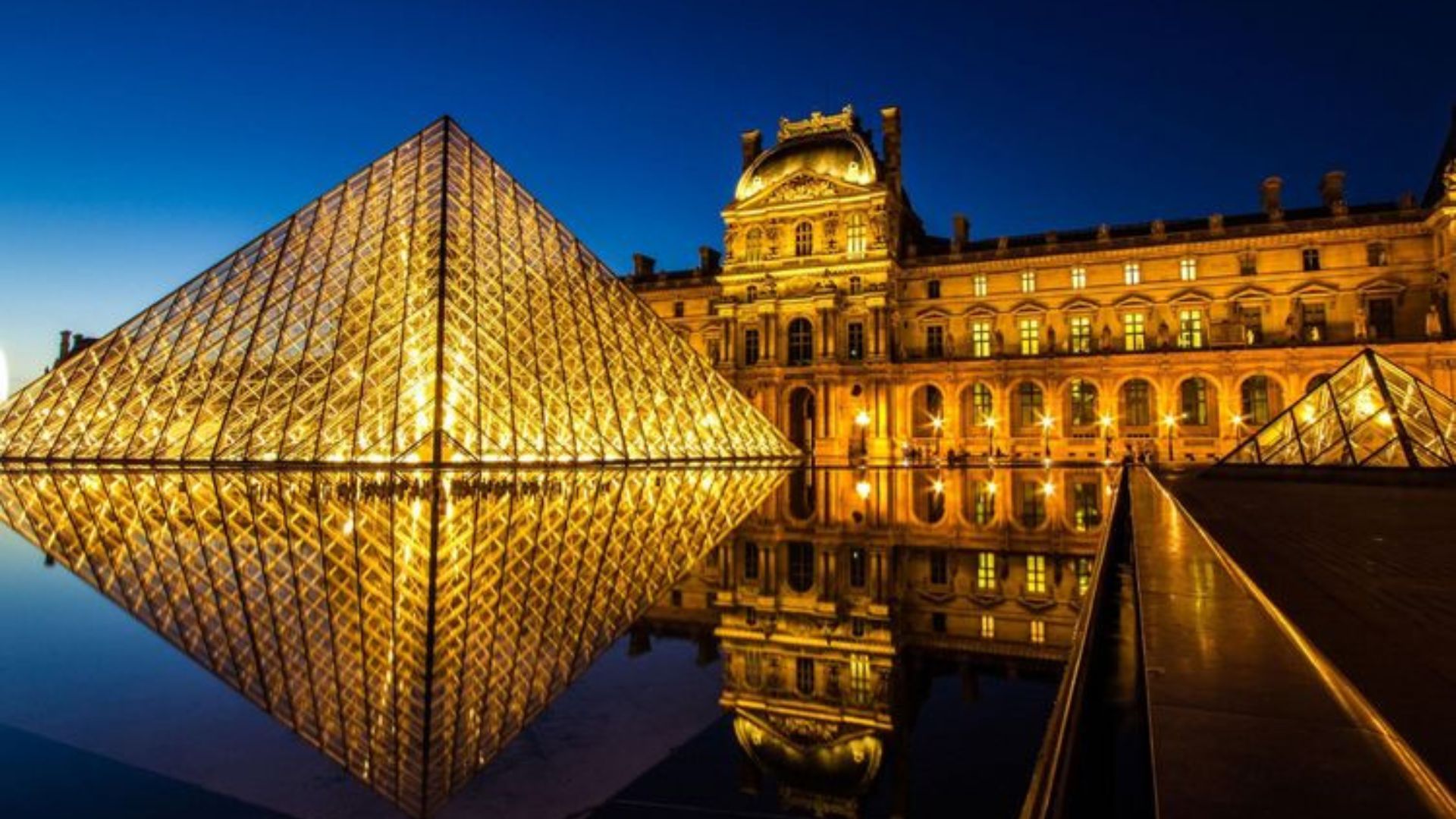 Louvre Museum