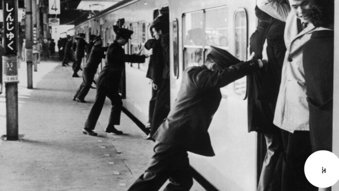 Tokyo Subway Pushers